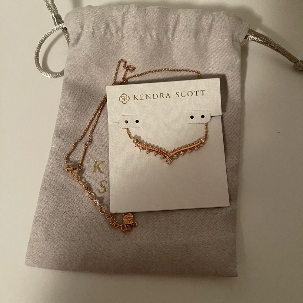 Vern Kendra Scott Rose Gold Necklace